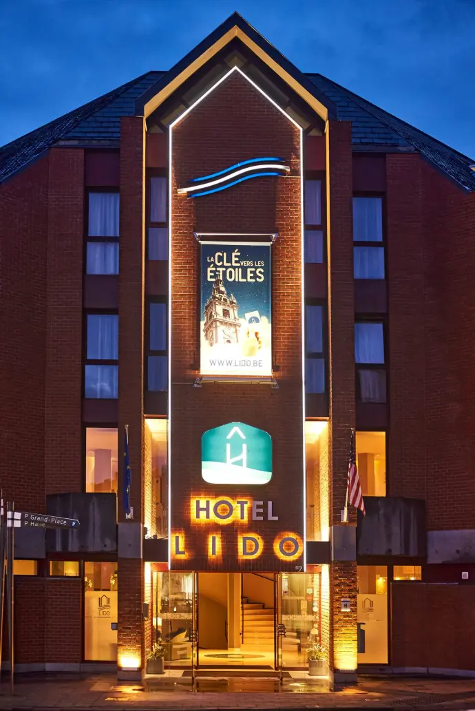 ligne de façade lumineuse