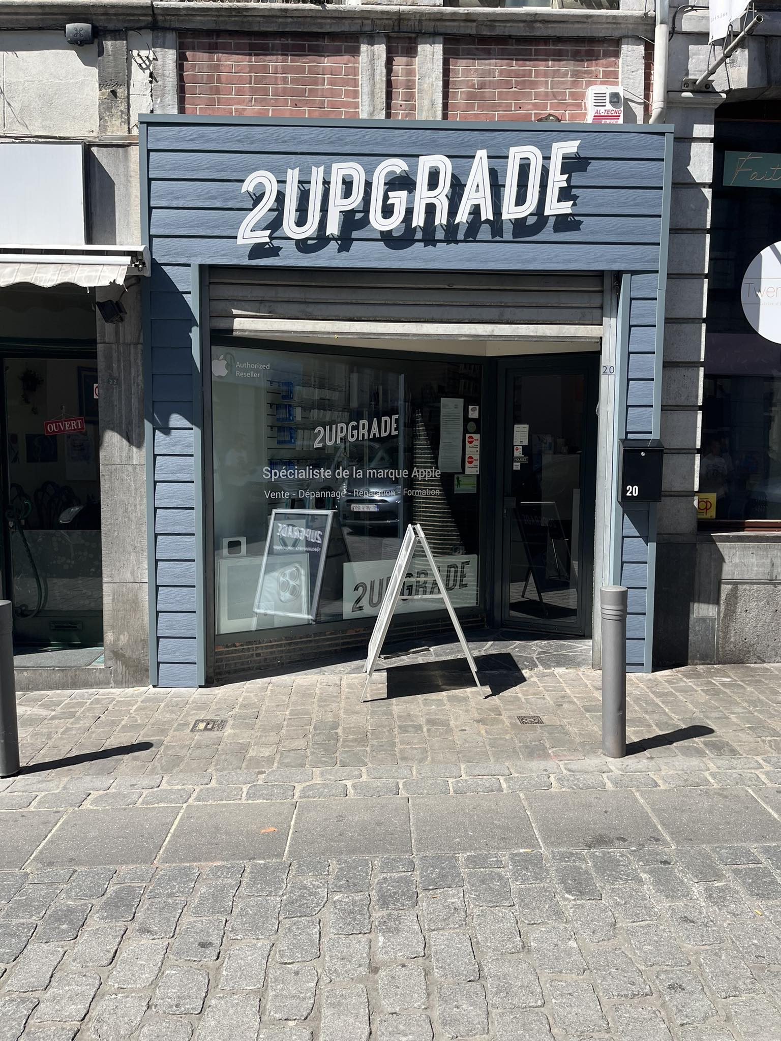 Bardage et enseigne SL2 non lumineuse